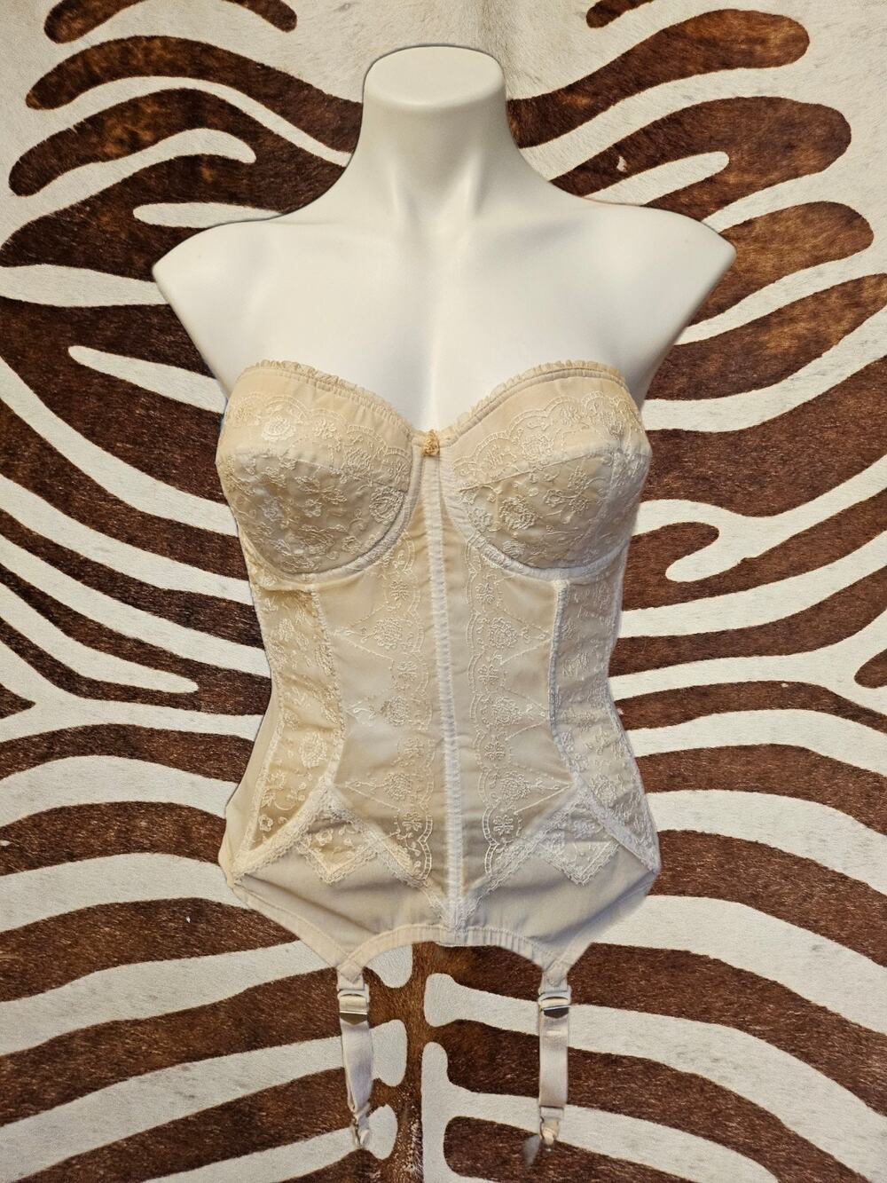 Vintage Wings Ivory Longline Lace Torsolette, US 38B Corset Bridal
